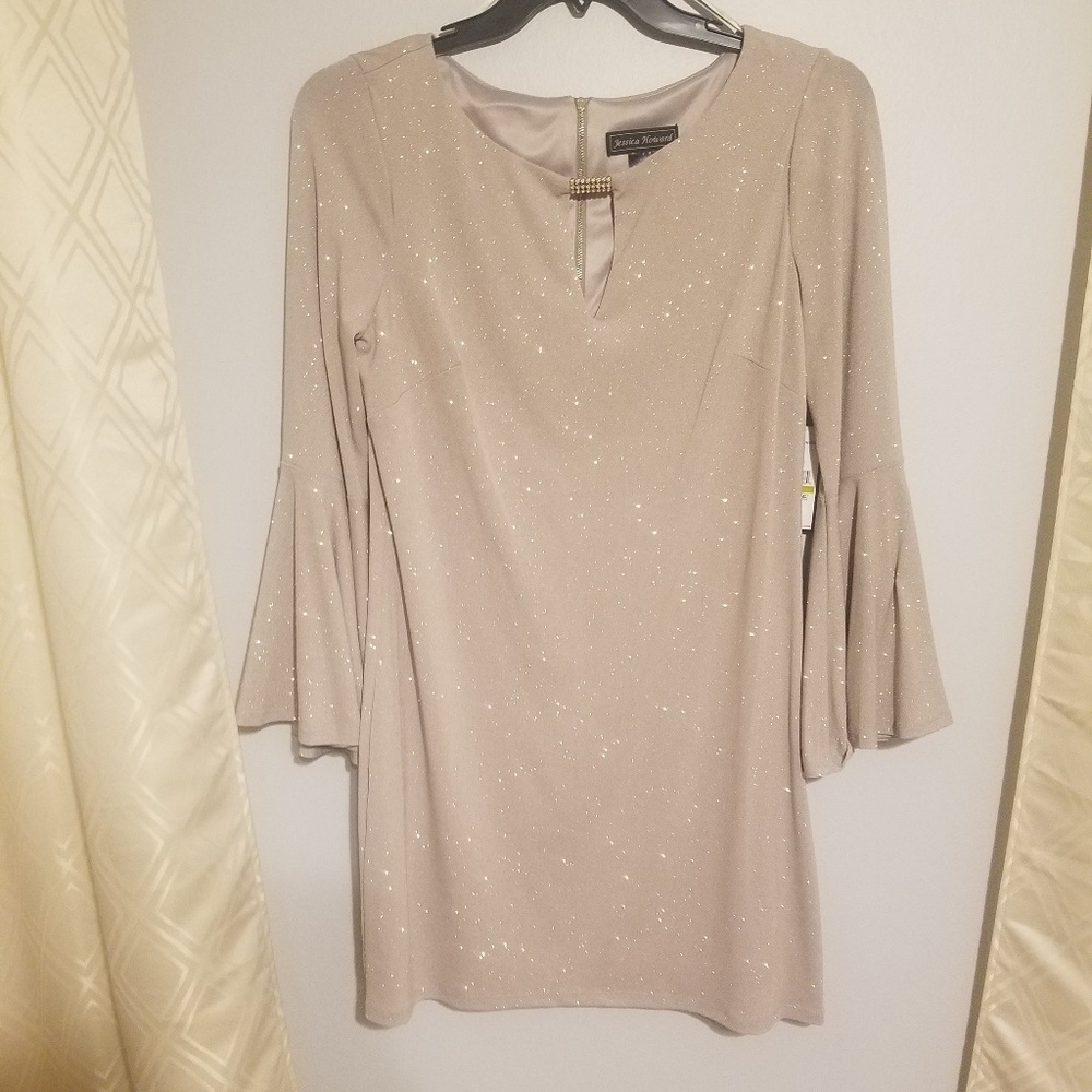 Bell sleeve glitter dress, never worn!!